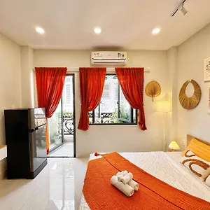 Aparthotel Lalahouse Spring - Saigon Center, Ho Chi Minh City